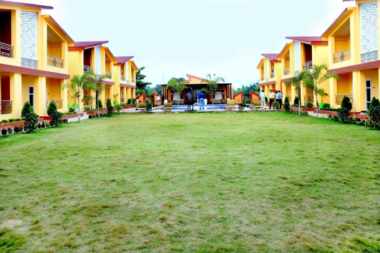 Tampara Resort Chatrapur Exteriör bild